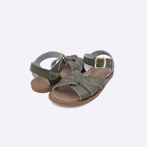 Saltwater Sandals olive green size 9